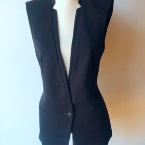 WHITE HOUSE BLACK MARKET sleeveless tuxedo jacket 🖤🤍🖤